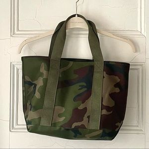 NWT LL Bean medium camo hunter’s tote